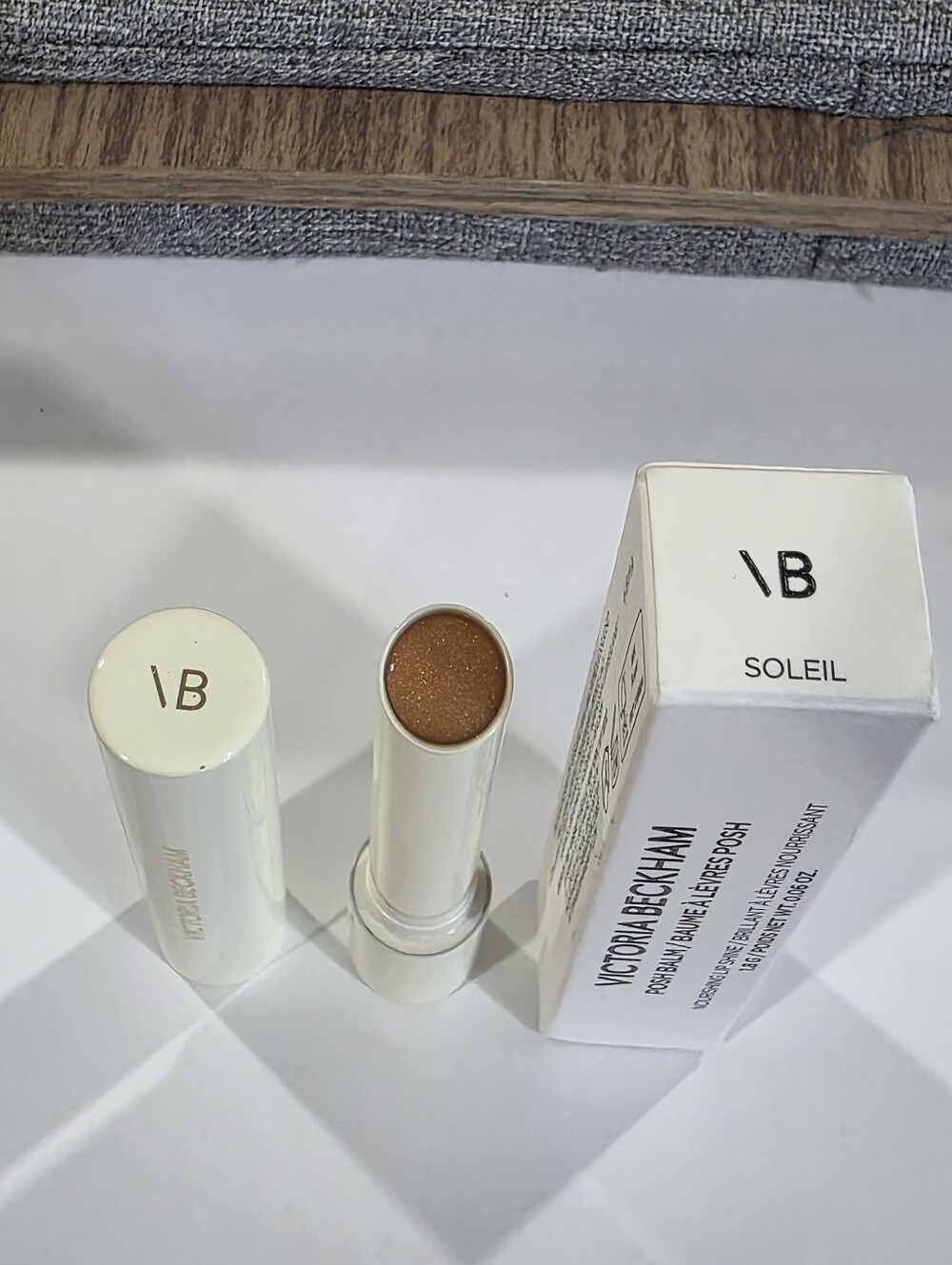 Victoria Beckham Posh Balm Soleil - Neutral sheer golden shimmer. BNIB - Picture 6 of 10